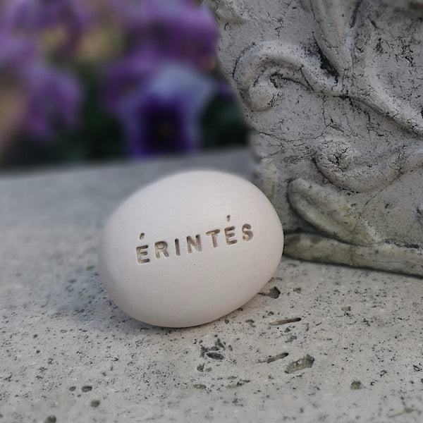 ÉRINTÉS - Magic words on ceramic pebbles