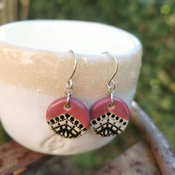 Mulberry geometric pattern ceramic earrings