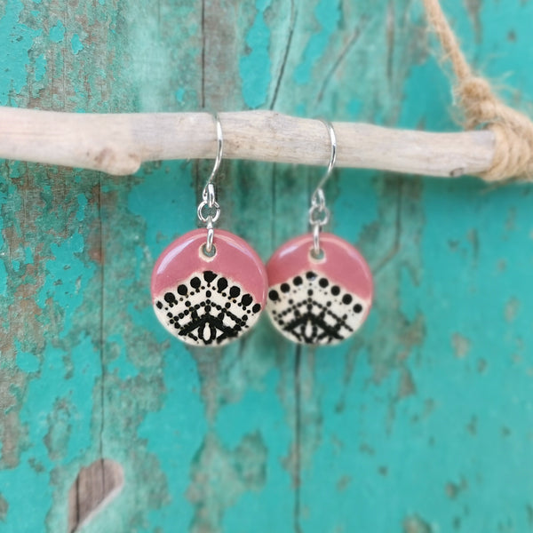 Mulberry geometric pattern ceramic earrings