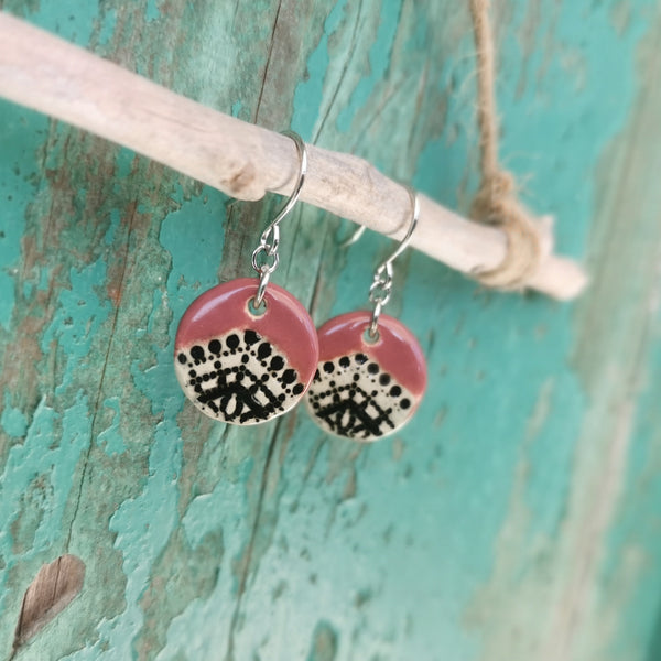 Mulberry geometric pattern ceramic earrings