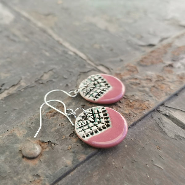 Mulberry geometric pattern ceramic earrings