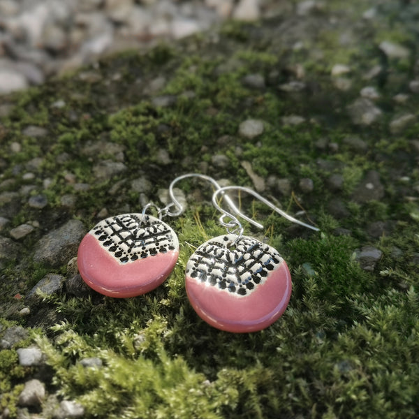 Mulberry geometric pattern ceramic earrings