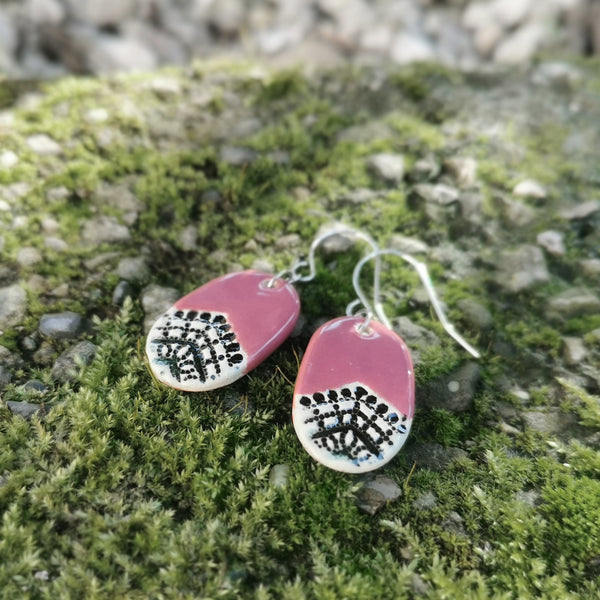 Mulberry geometric pattern oval ceramic earrings