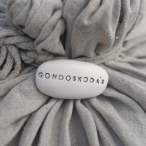 GONDOSKODÁS - Motivational ceramic pebble