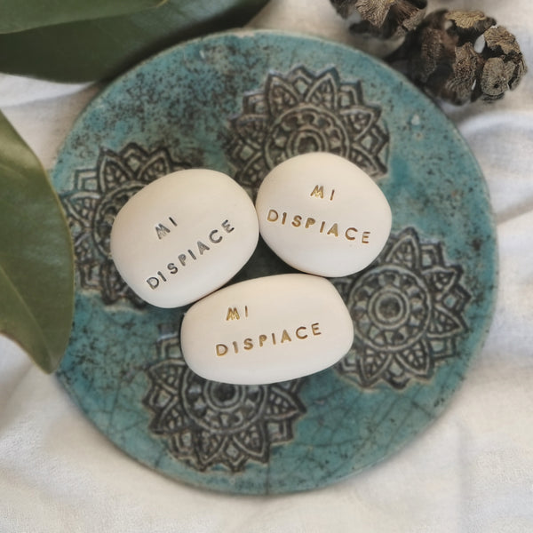 MI DISPIACE - Ceramic pebble with magic word