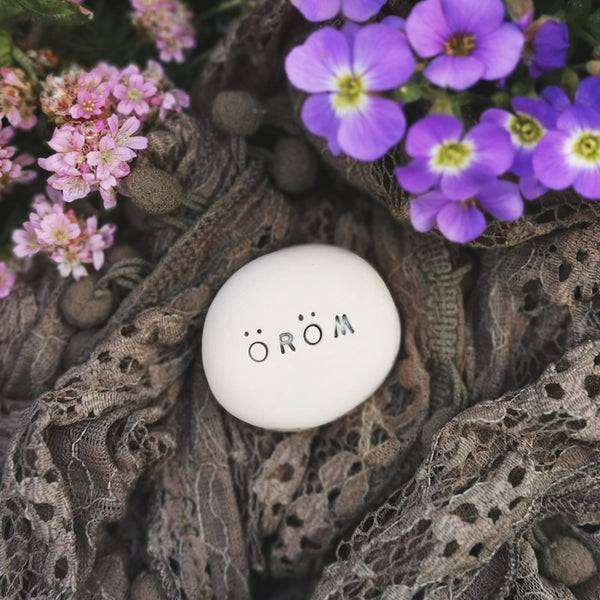 ÖRÖM - Motivational Magic Stone