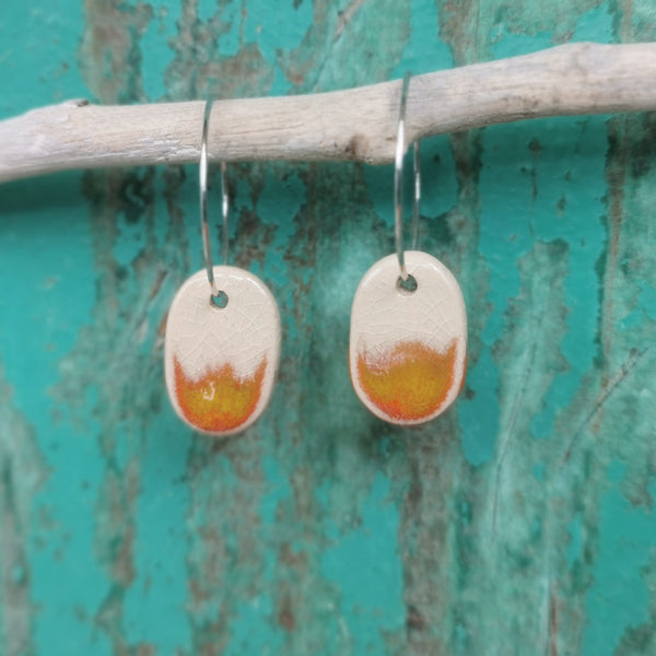 Lava - Cream colour ceramic earring with special cracked surface