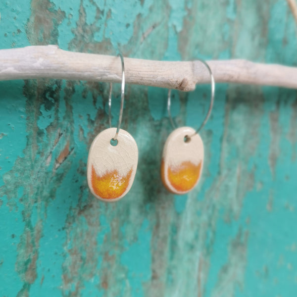 Lava - Cream colour ceramic earring with special cracked surface